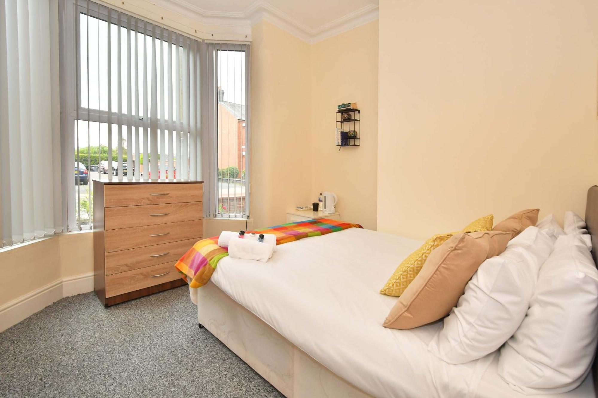 Townhouse @ 178 Ruskin Road Crewe Dış mekan fotoğraf
