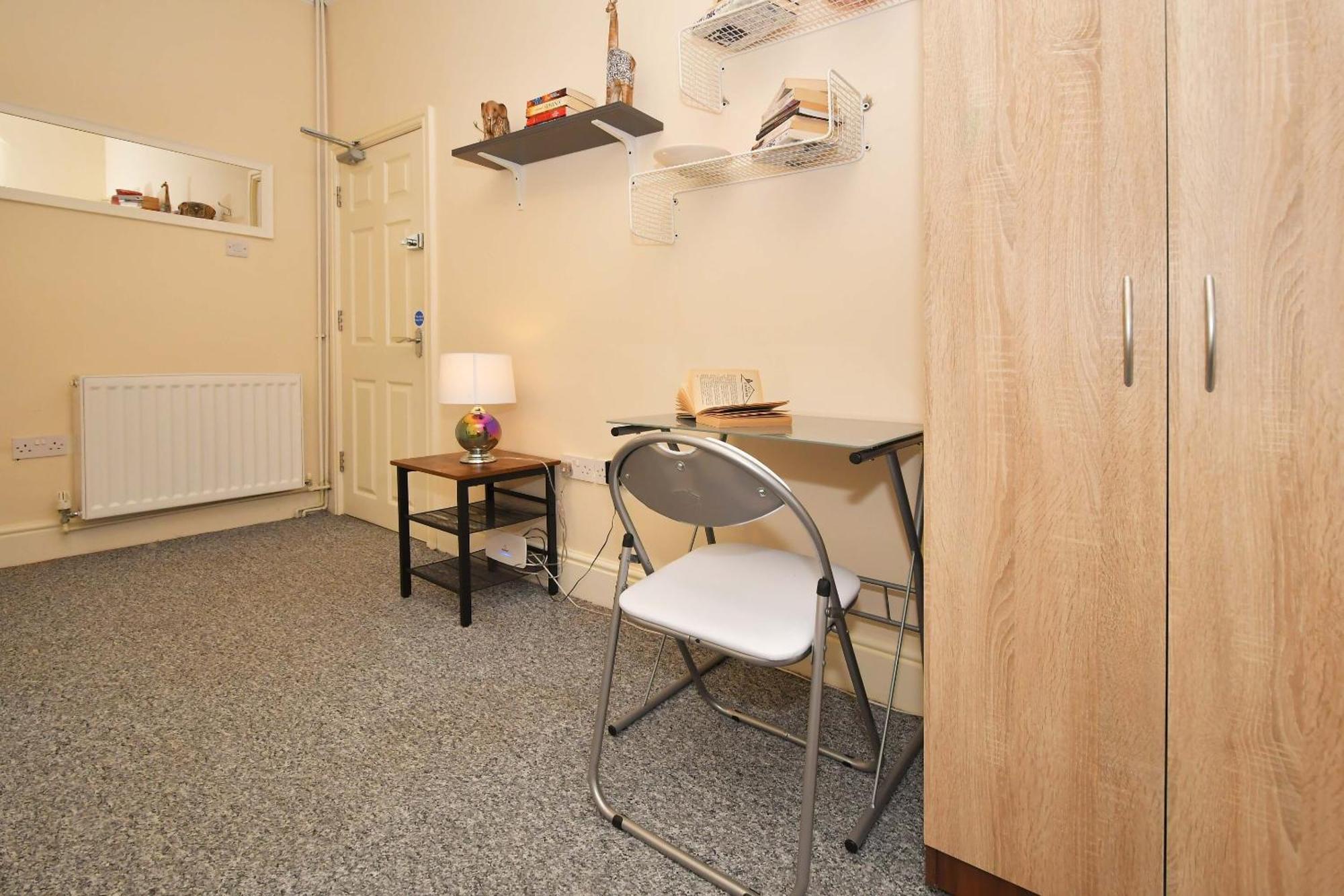 Townhouse @ 178 Ruskin Road Crewe Dış mekan fotoğraf